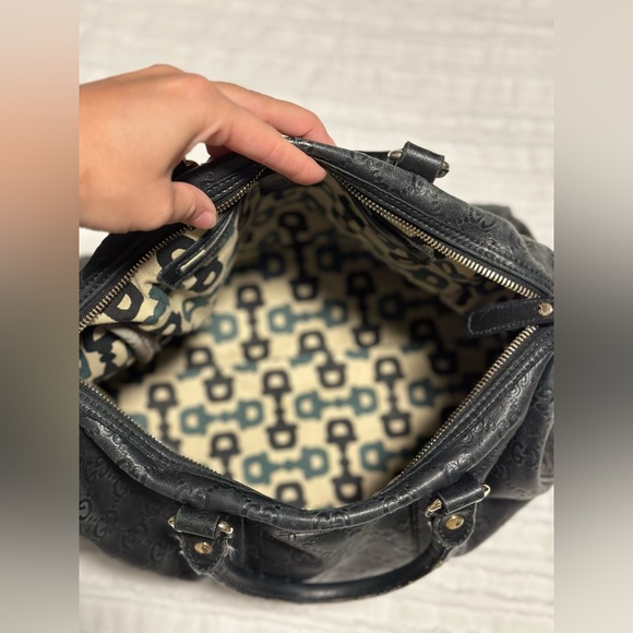 [SOLD] Vintage Gucci Purse! - Picture 5 of 14